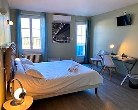 Relais Des Iles D'hôtes Alojamento de Acomodação e Pequeno-almoço Agen